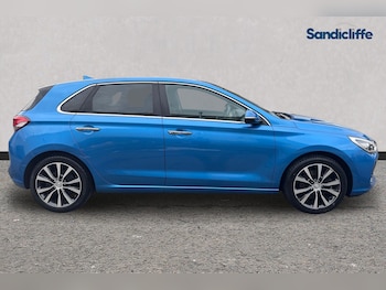 Used Hyundai i30 2017 for sale - 76477732: Photo