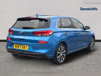 Used Hyundai i30 2017 for sale - 76477732: Photo