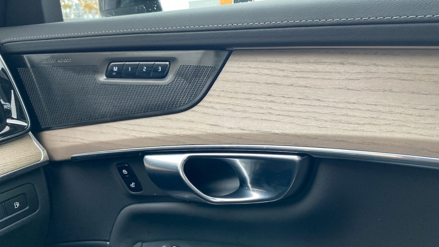 Used Volvo XC90 2025 for sale - 76653271: Photo 15