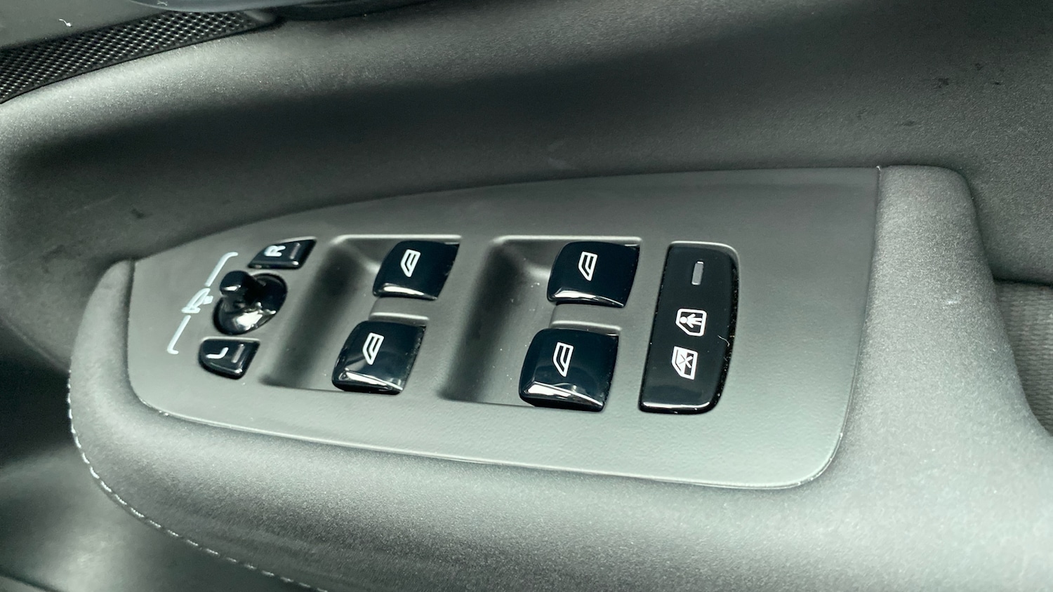 Used Volvo XC90 2025 for sale - 76653271: Photo 26