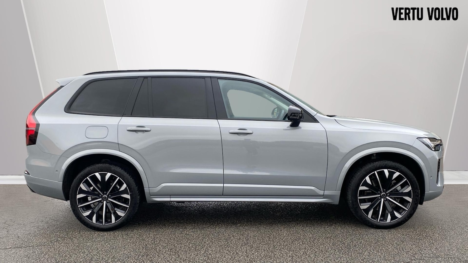 Used Volvo XC90 2025 for sale - 76653271: Photo 3