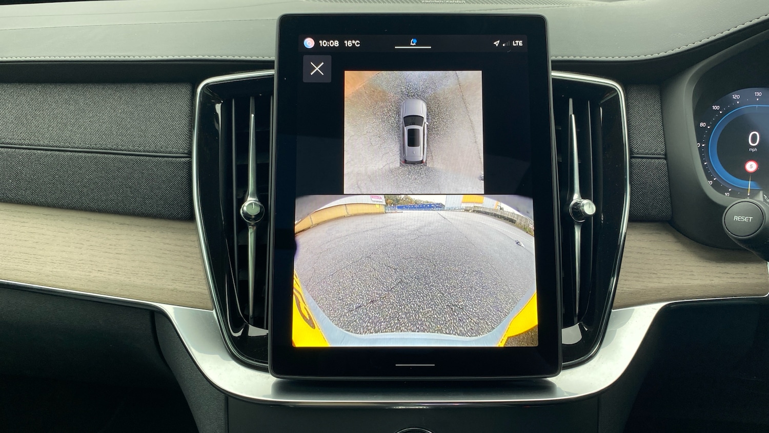 Used Volvo XC90 2025 for sale - 76653271: Photo 39