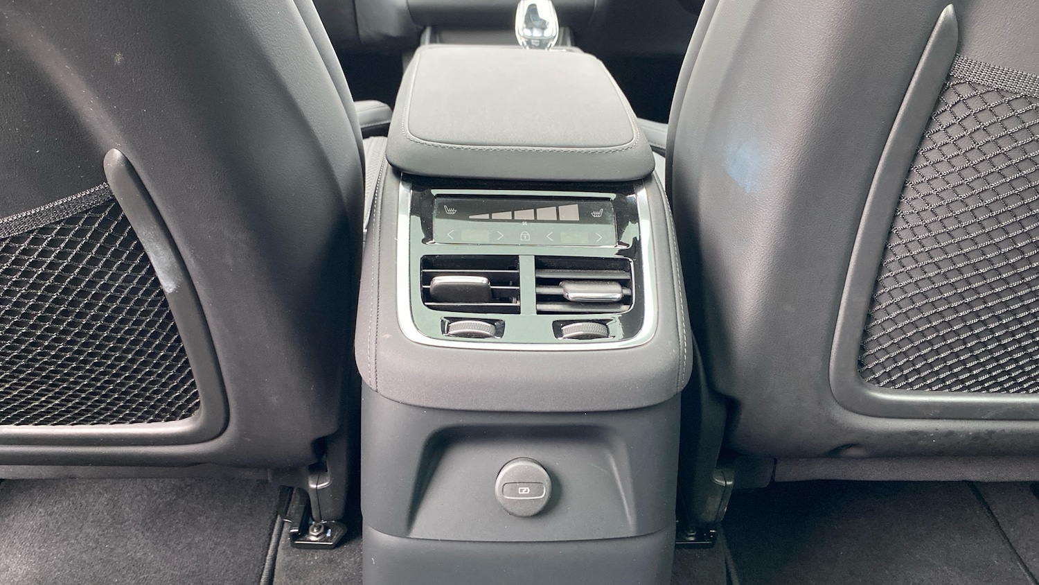 Used Volvo XC90 2025 for sale - 76653271: Photo 42