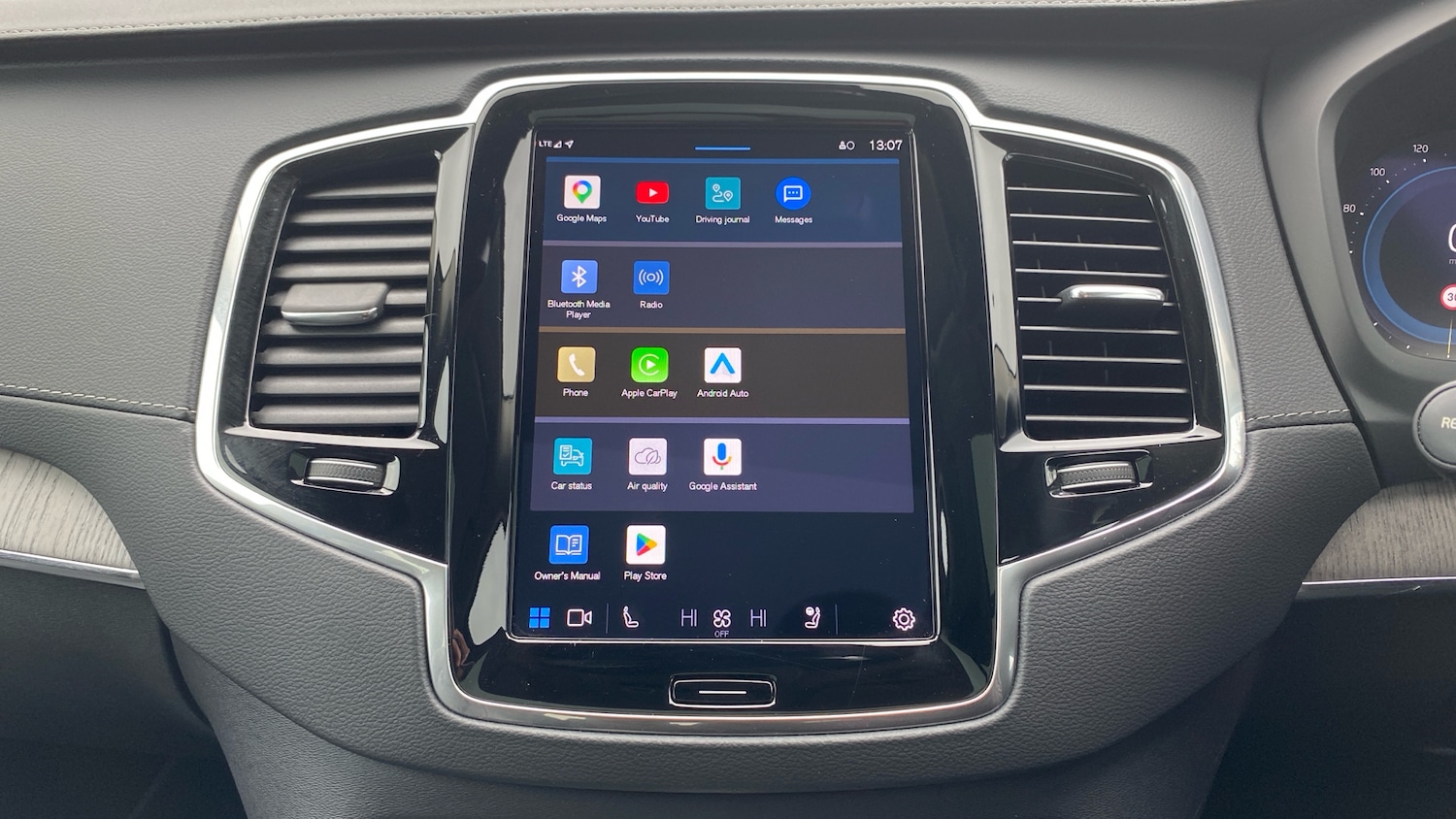 Used Volvo XC90 2023 for sale - 78040170: Photo 14