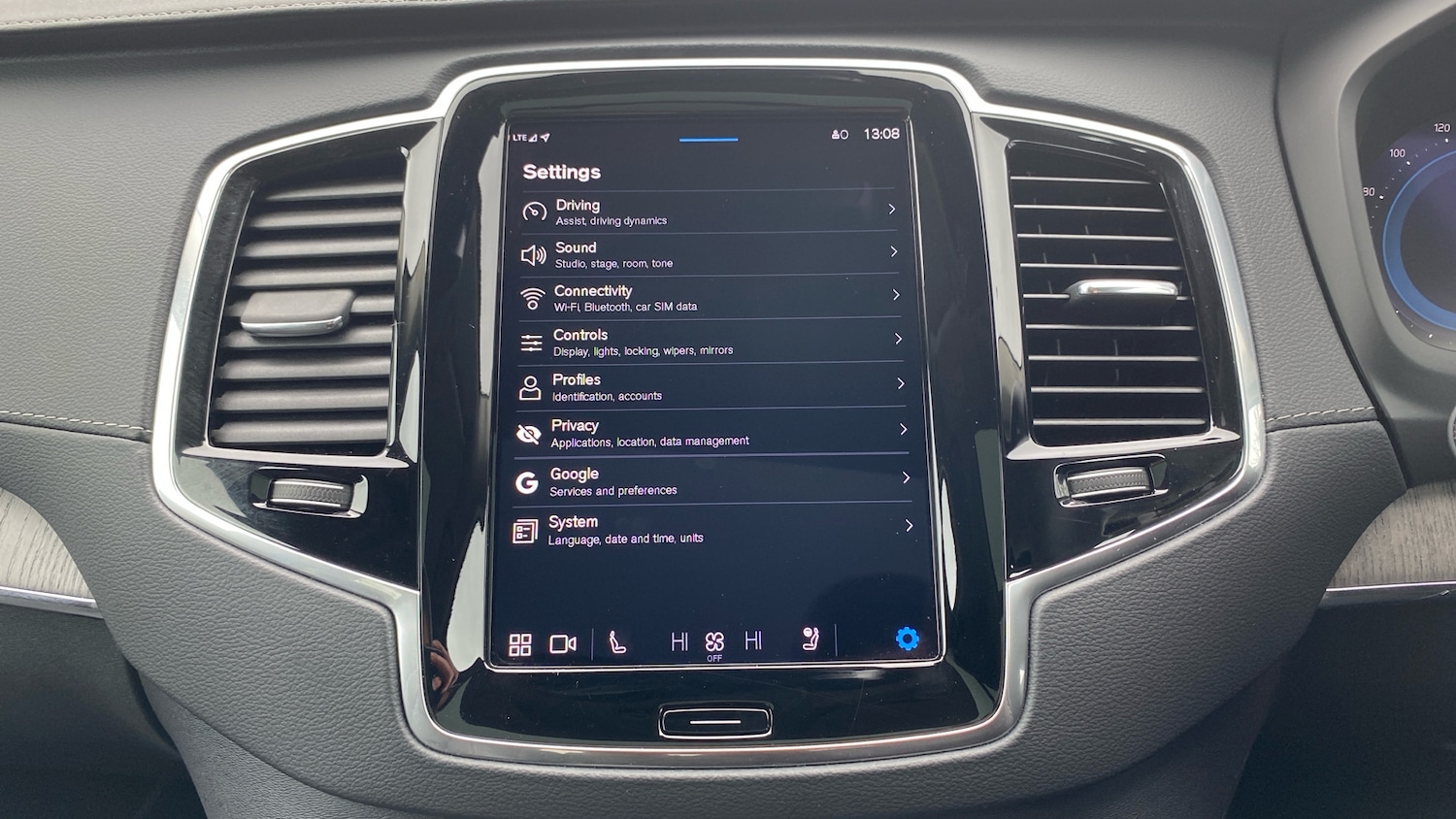 Used Volvo XC90 2023 for sale - 78040170: Photo 20