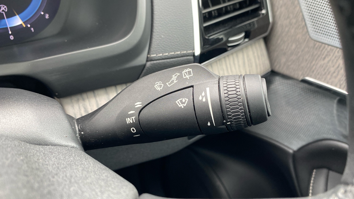 Used Volvo XC90 2023 for sale - 78040170: Photo 31