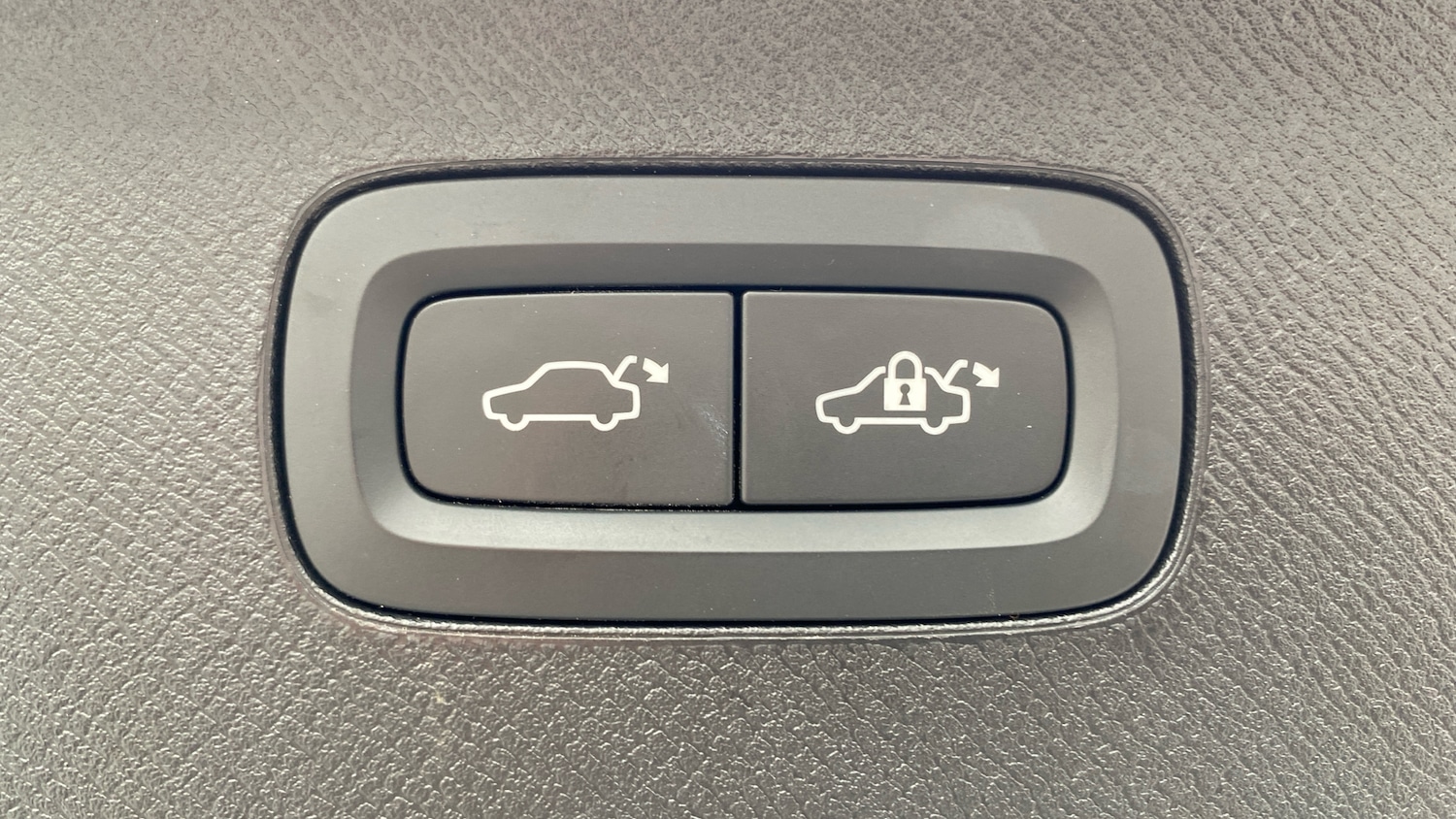 Used Volvo XC90 2023 for sale - 78040170: Photo 43