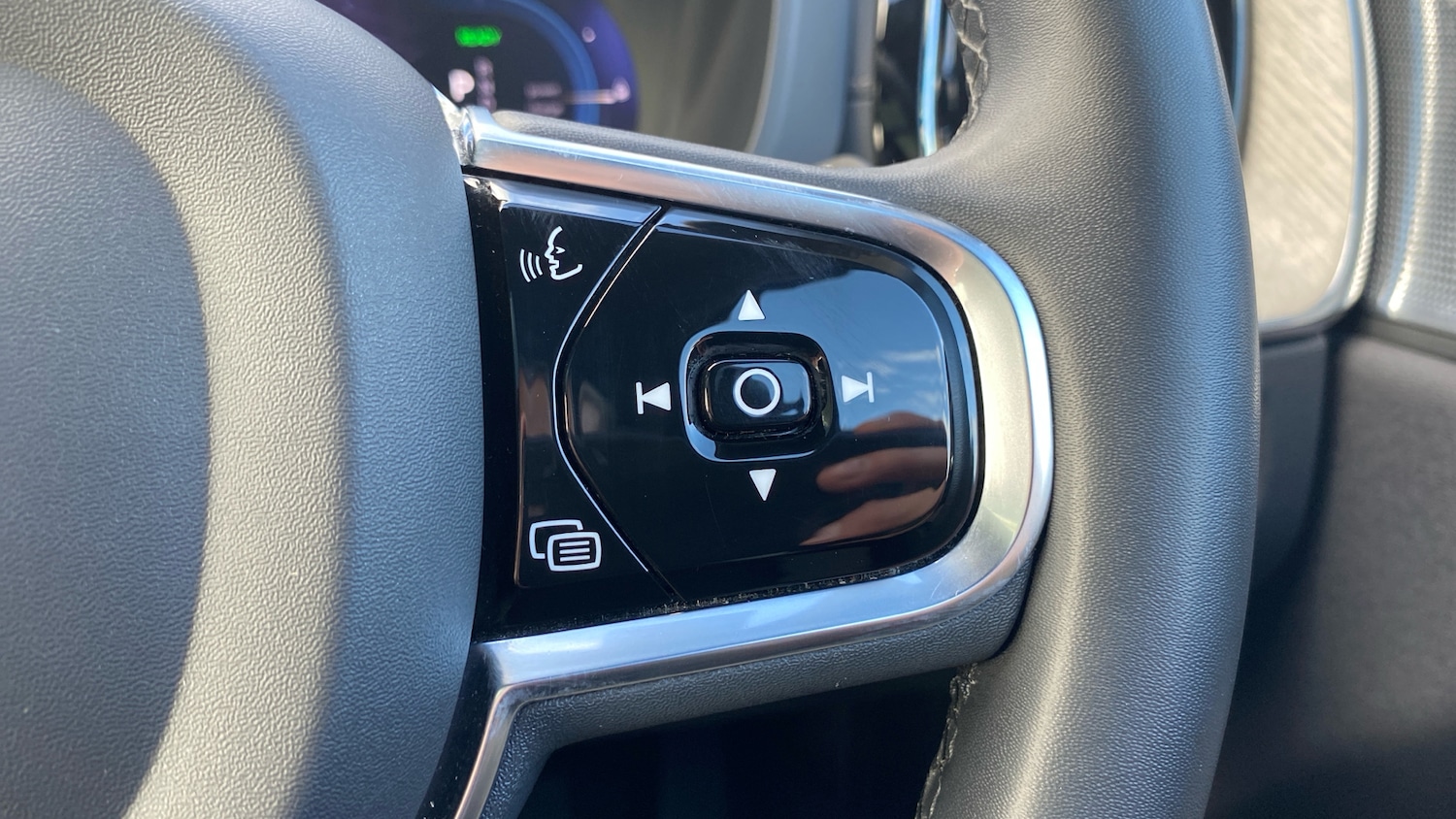 Used Volvo XC60 2023 for sale - 76653189: Photo 19