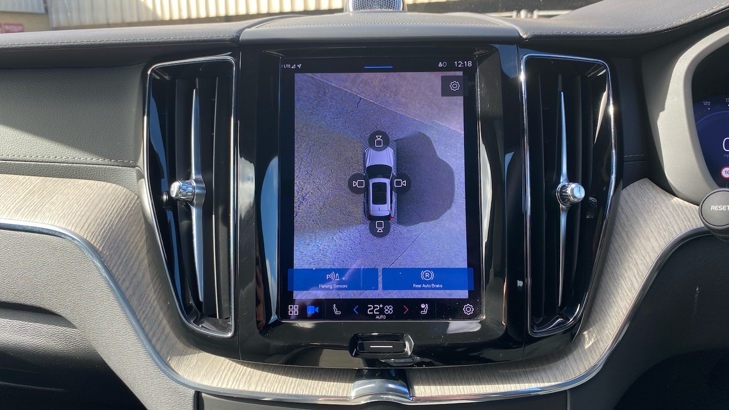 Used Volvo XC60 2023 for sale - 76653189: Photo 29