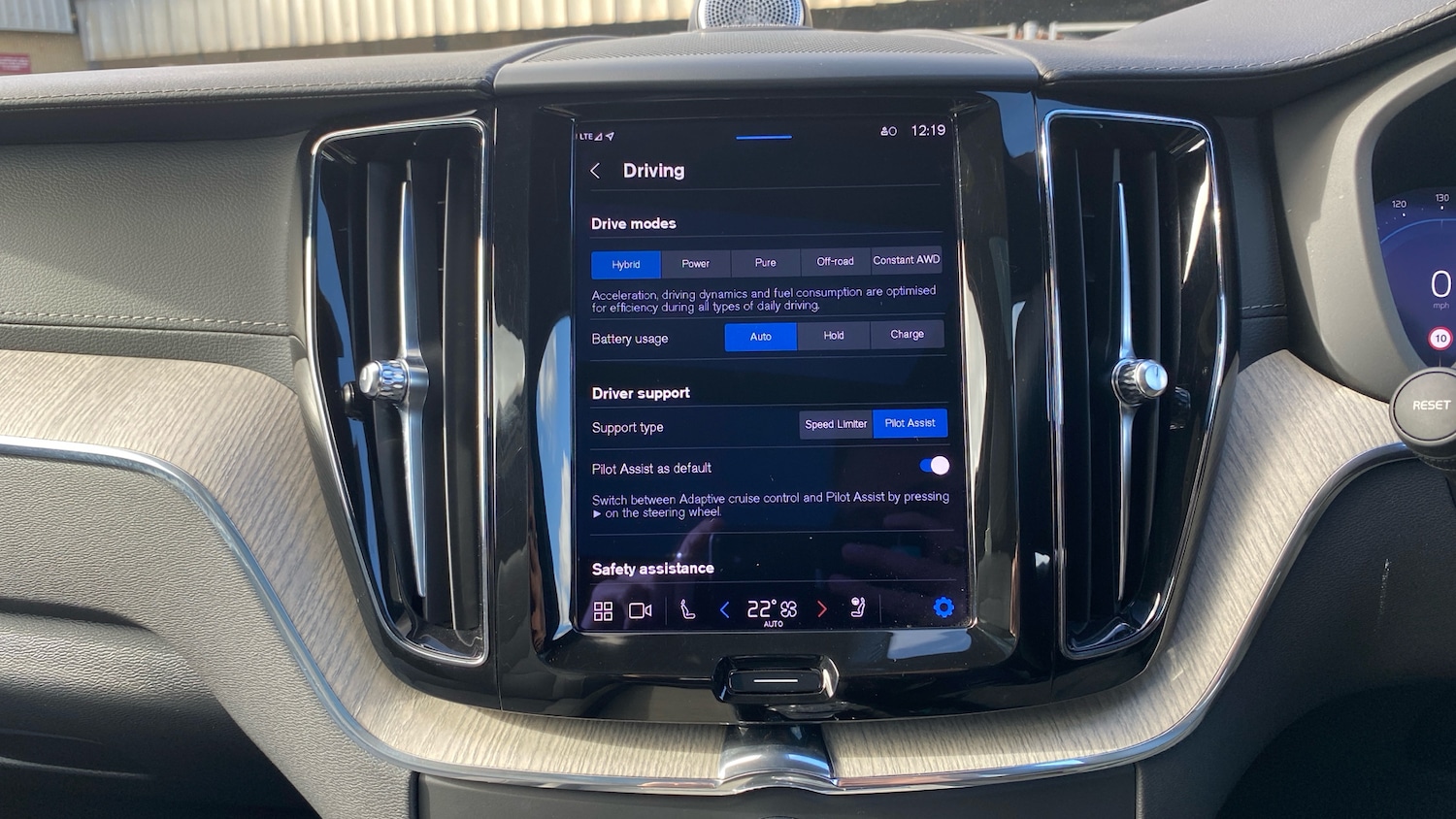 Used Volvo XC60 2023 for sale - 76653189: Photo 34