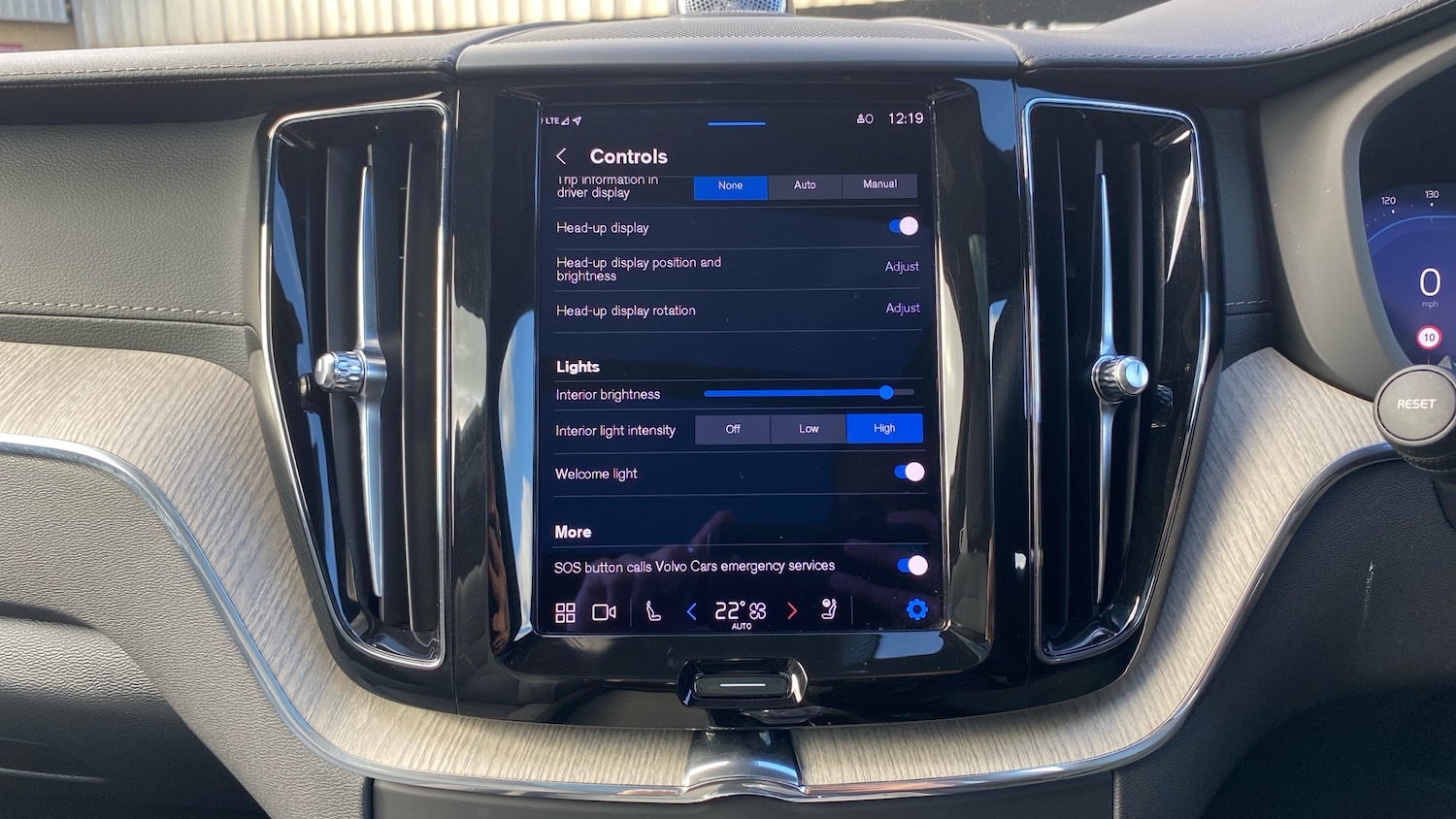 Used Volvo XC60 2023 for sale - 76653189: Photo 38