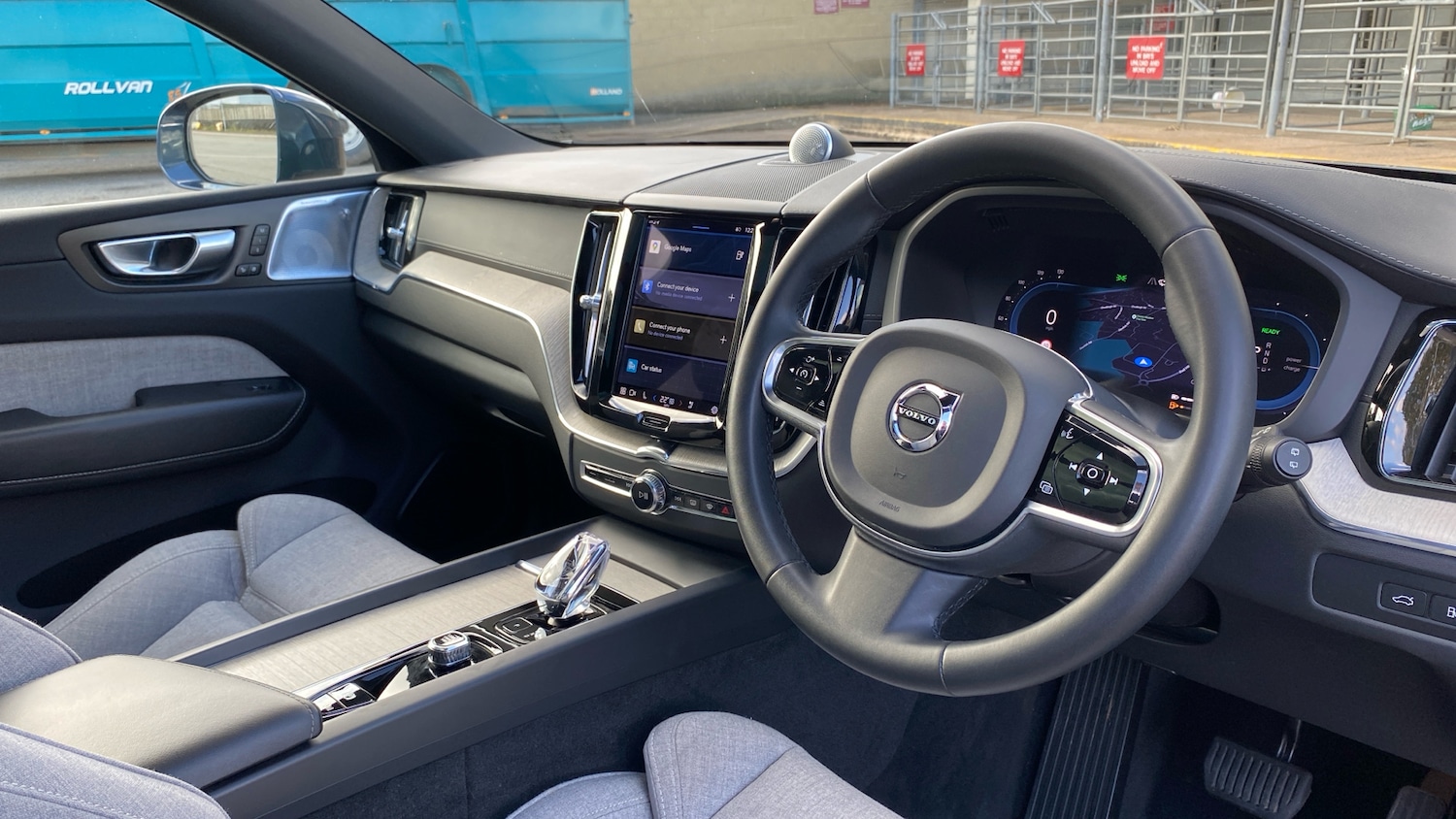 Used Volvo XC60 2023 for sale - 76653189: Photo 5