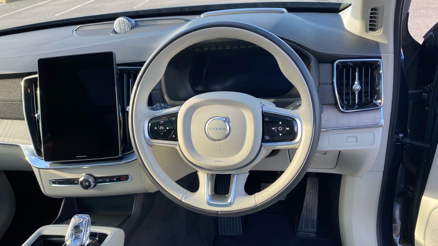 Used Volvo XC90 2025 for sale - 77902289: Photo 10