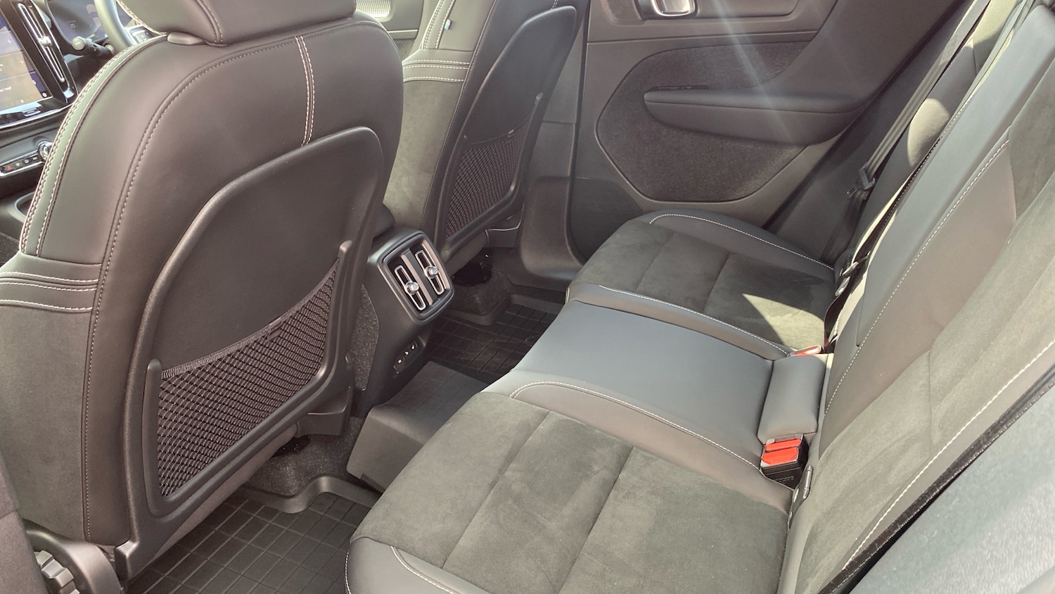 Used Volvo XC40 2022 for sale - 76836893: Photo 10