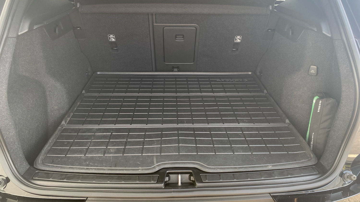 Used Volvo XC40 2022 for sale - 76836893: Photo 17