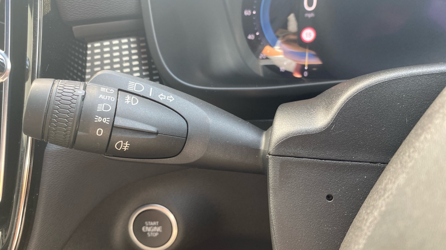 Used Volvo XC40 2022 for sale - 76836893: Photo 24