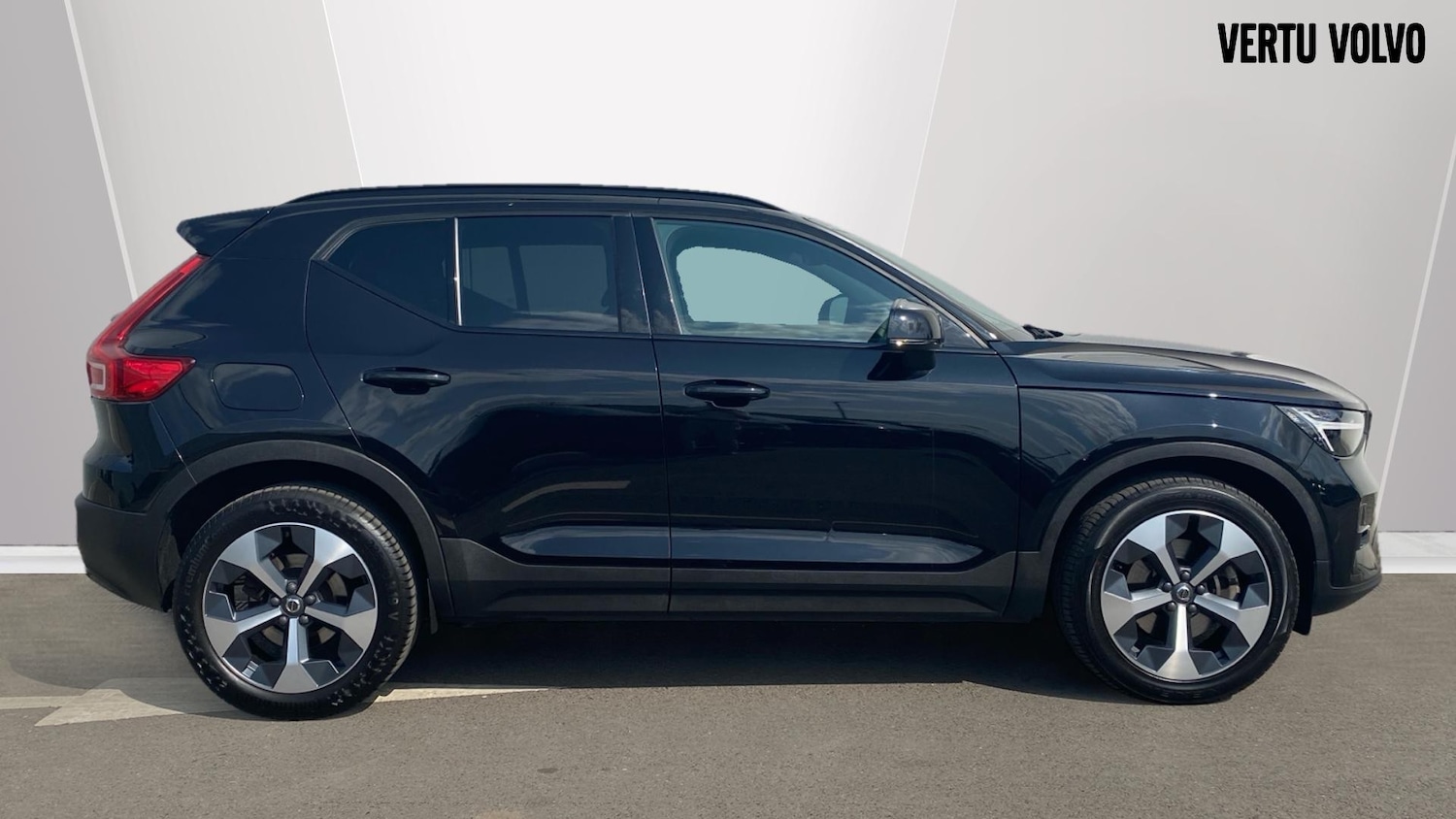 Used Volvo XC40 2022 for sale - 76836893: Photo 3