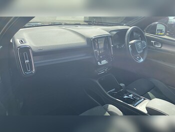 Used Volvo XC40 2022 for sale - 76836893: Photo