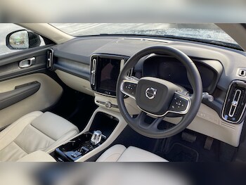 Used Volvo XC40 2023 for sale - 77151028: Photo