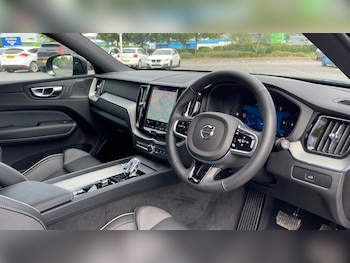 Used Volvo XC60 2025 for sale - 78552793: Photo