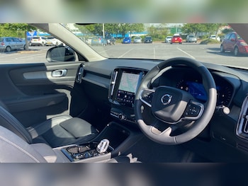 Used Volvo XC40 2023 for sale - 79297039: Photo