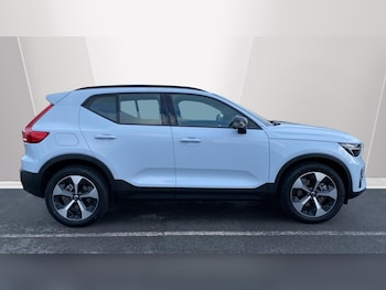 Used Volvo XC40 2025 for sale - 77000945: Photo