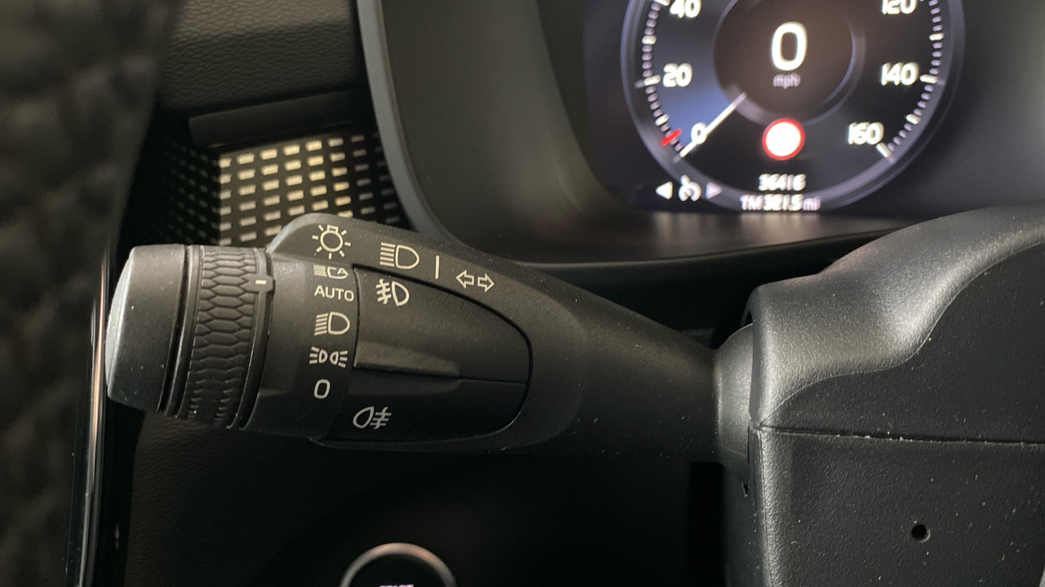 Used Volvo XC40 2022 for sale - 76653210: Photo 23