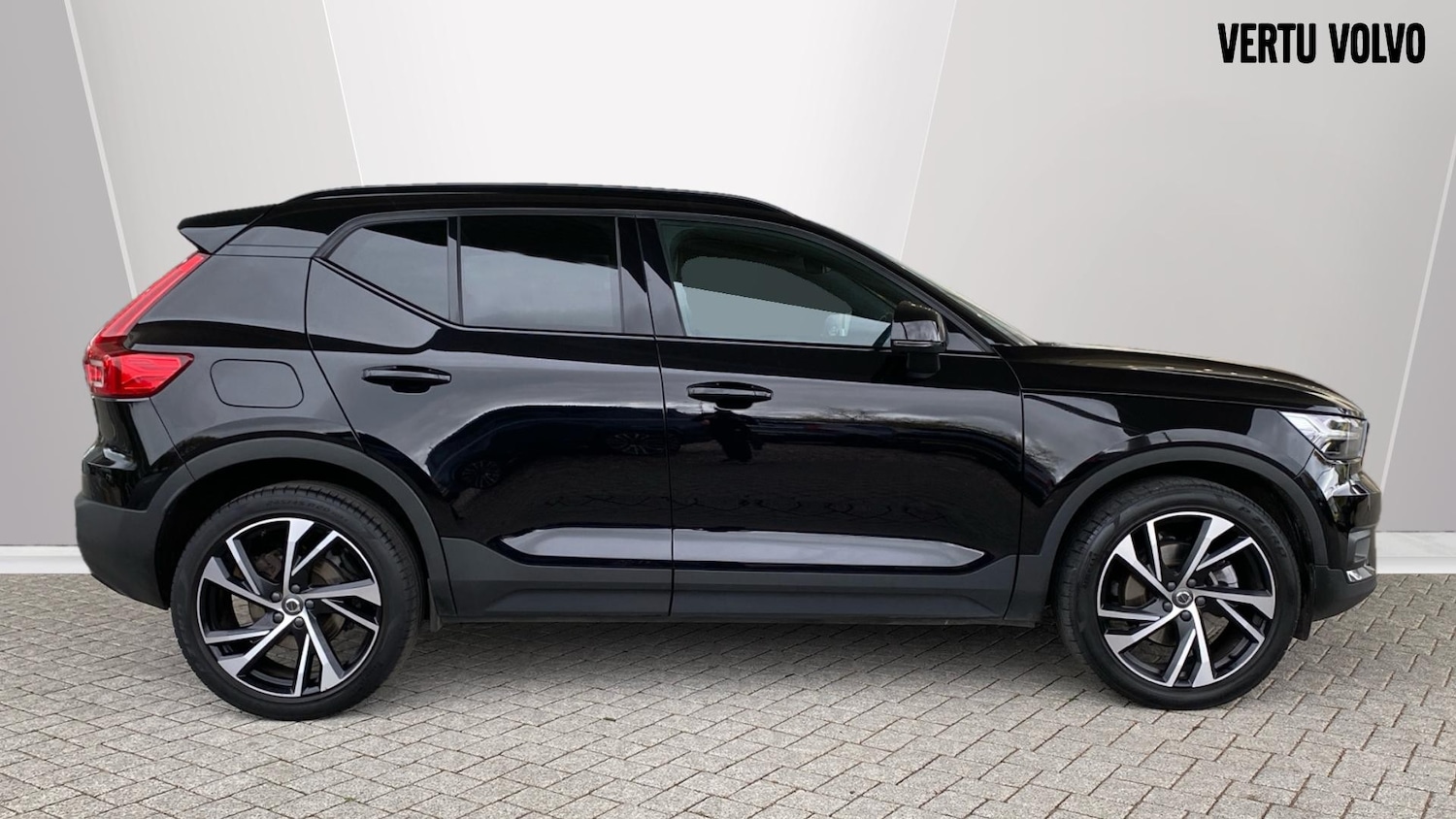 Used Volvo XC40 2022 for sale - 76653210: Photo 3