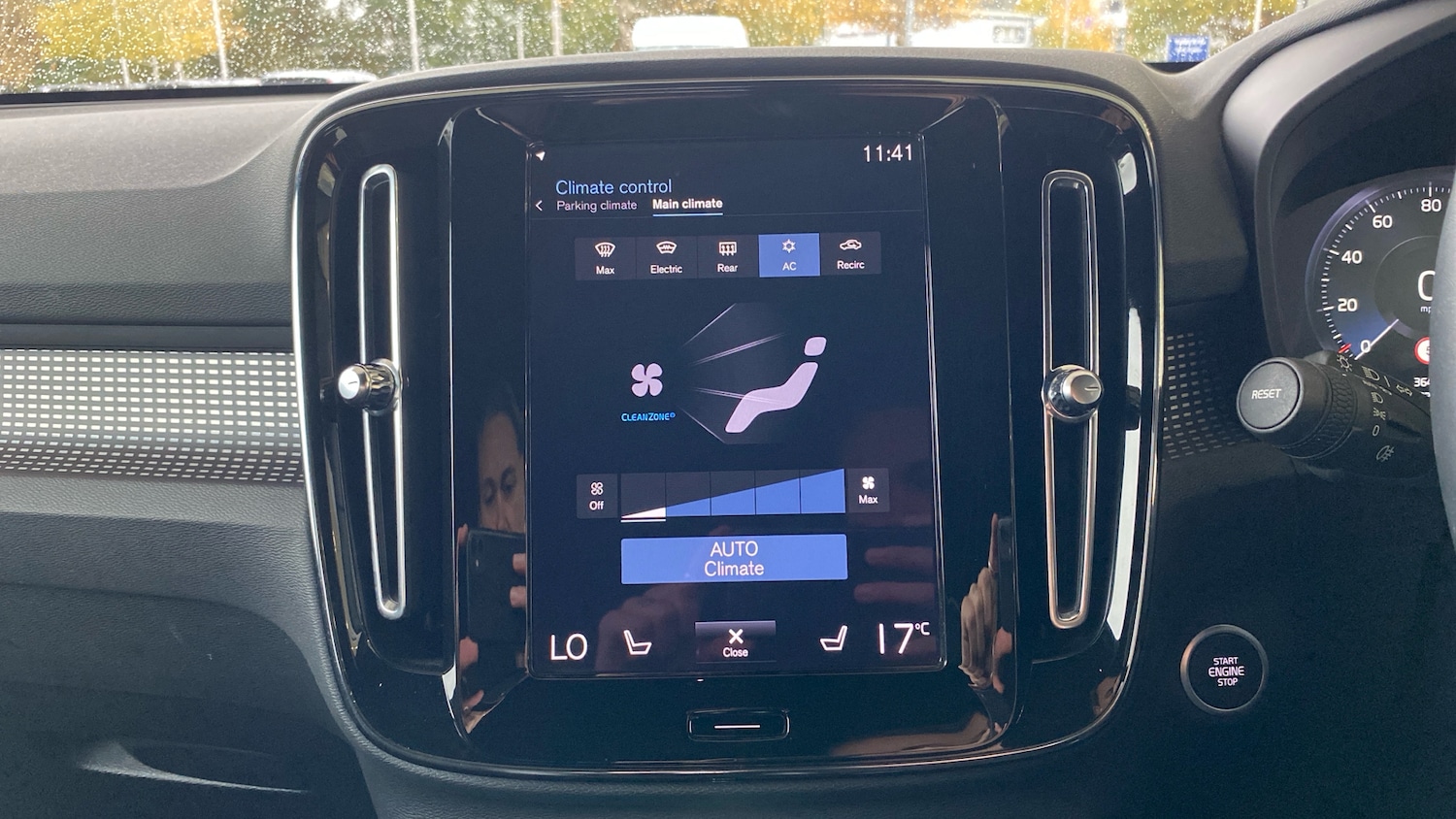 Used Volvo XC40 2022 for sale - 76653210: Photo 32