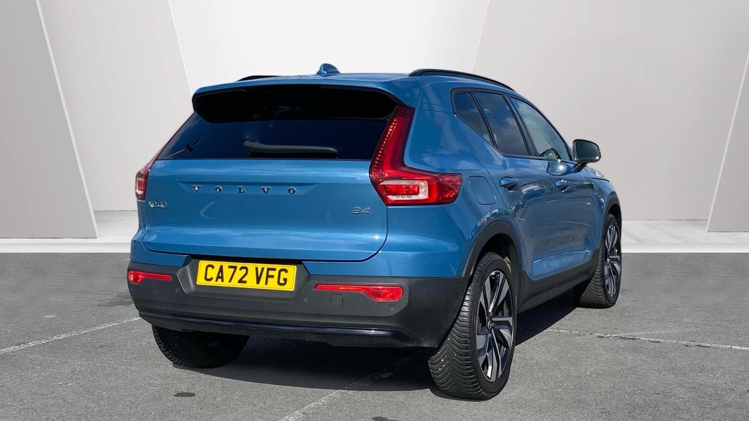 Used Volvo XC40 2022 for sale - 77984763: Photo 2