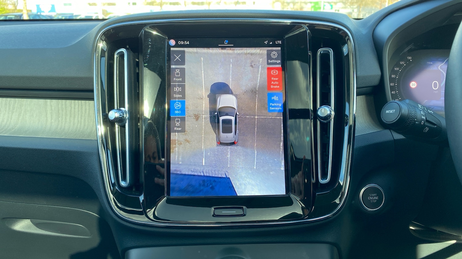 Used Volvo XC40 2022 for sale - 77984763: Photo 24