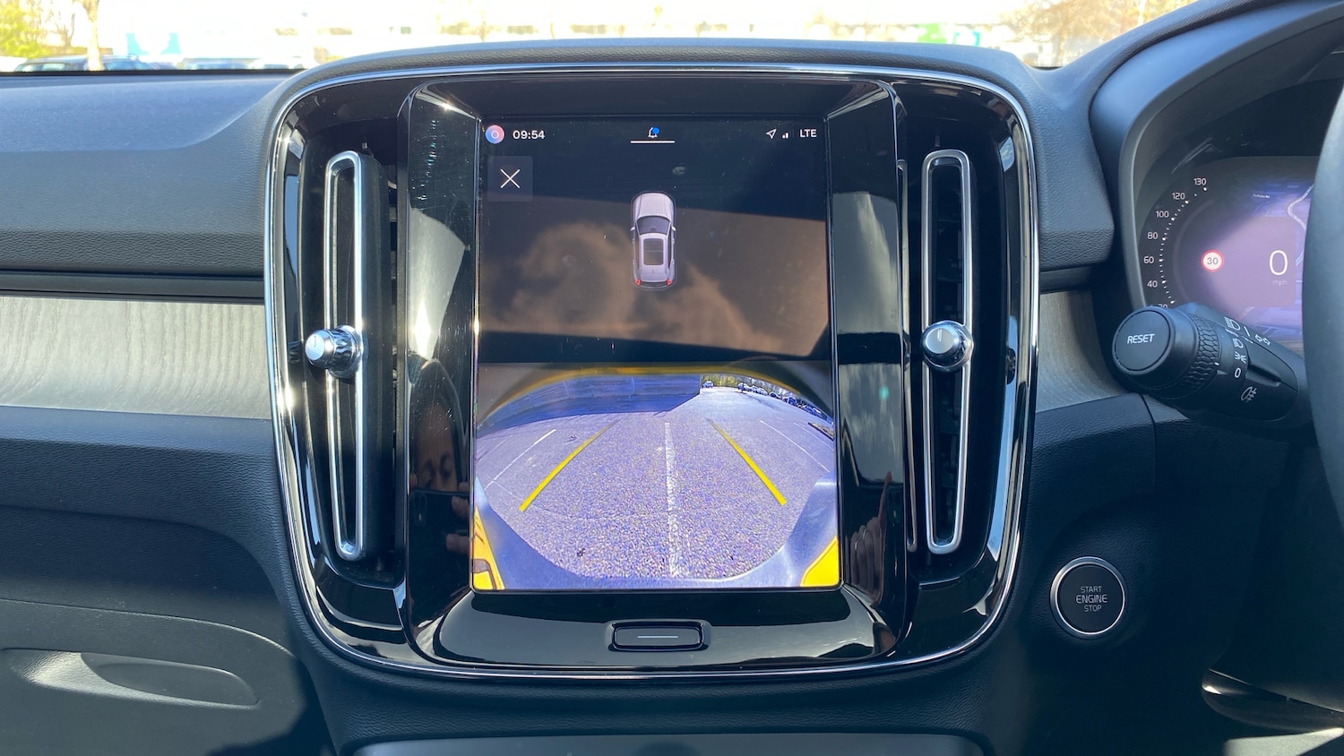 Used Volvo XC40 2022 for sale - 77984763: Photo 25