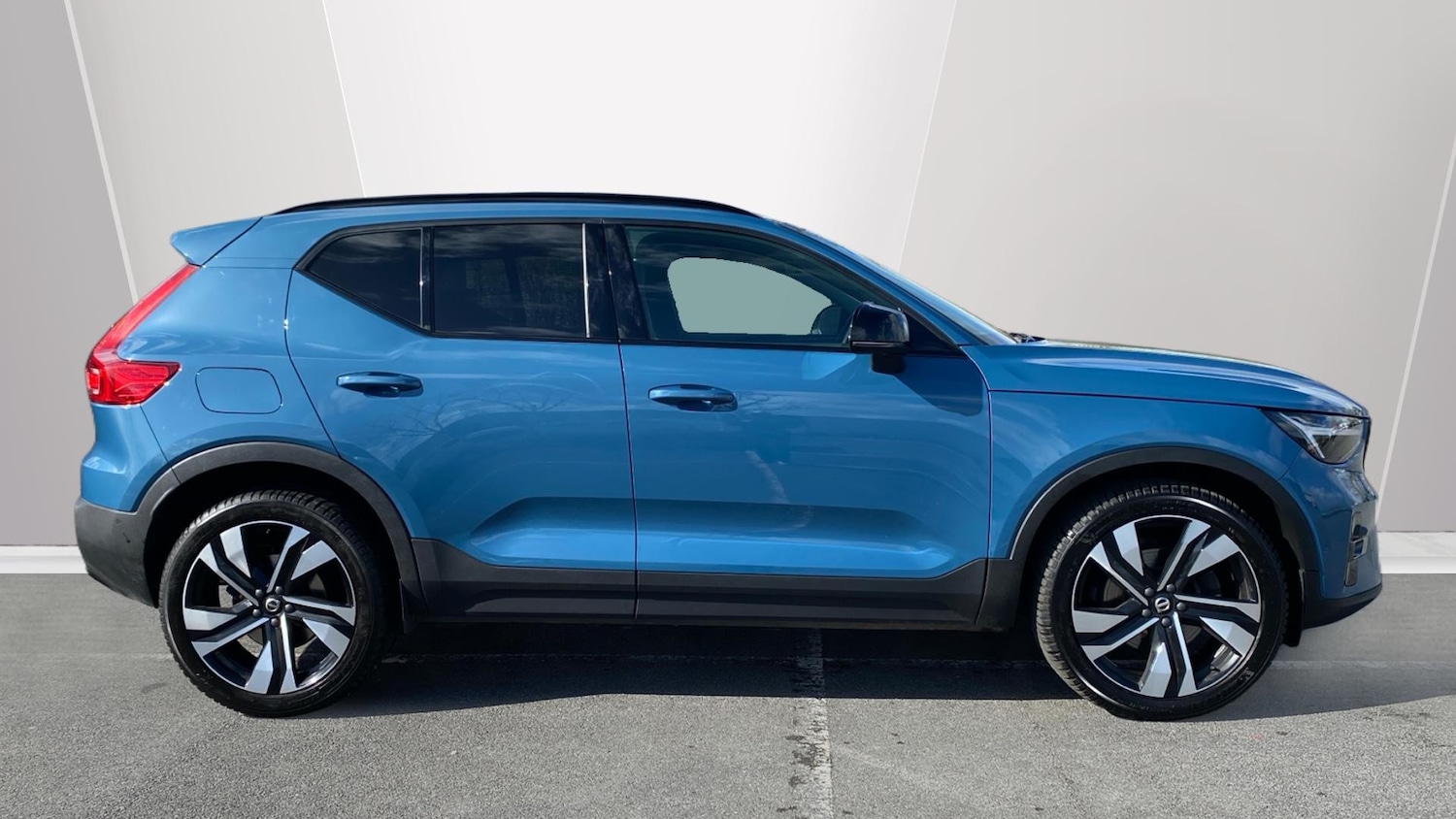 Used Volvo XC40 2022 for sale - 77984763: Photo 3