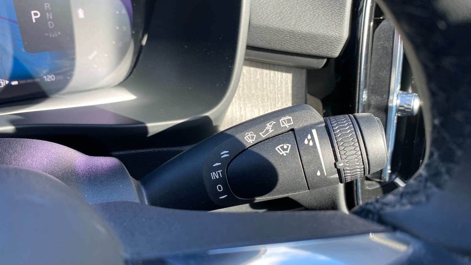 Used Volvo XC40 2022 for sale - 77984763: Photo 32