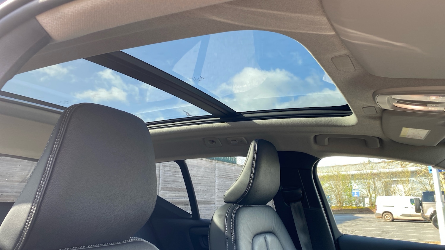 Used Volvo XC40 2022 for sale - 77984763: Photo 38