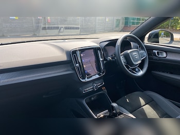 Used Volvo XC40 2022 for sale - 75420780: Photo