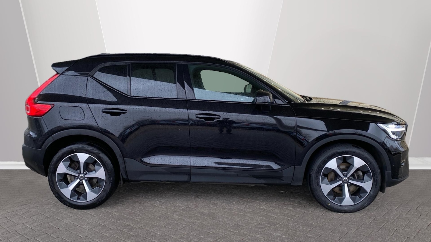 Used Volvo XC40 2023 for sale - 76696886: Photo 3