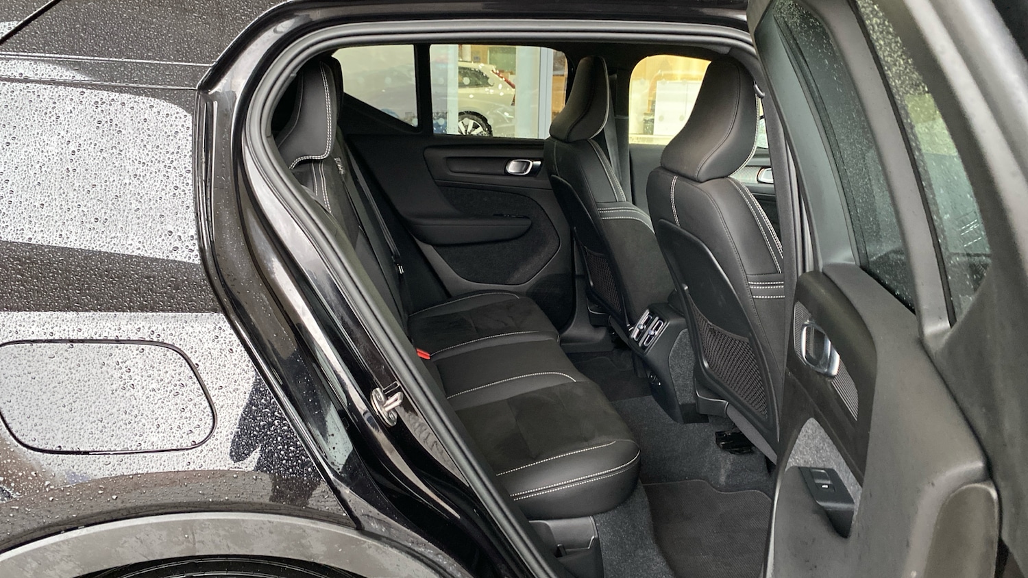 Used Volvo XC40 2023 for sale - 76696886: Photo 6