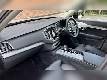 Used Volvo XC90 2023 for sale - 75894513: Photo