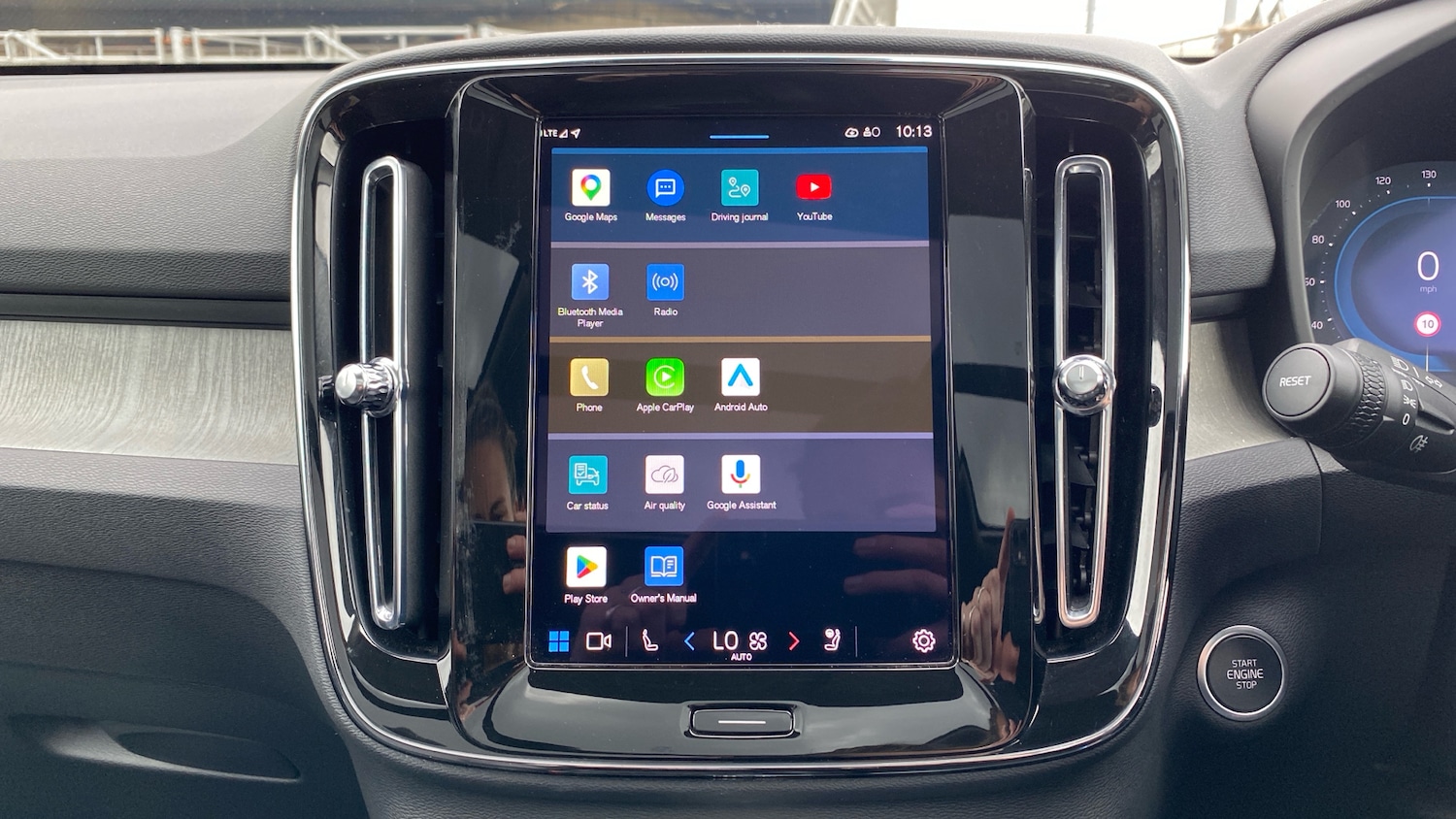 Used Volvo XC40 2025 for sale - 77915348: Photo 14