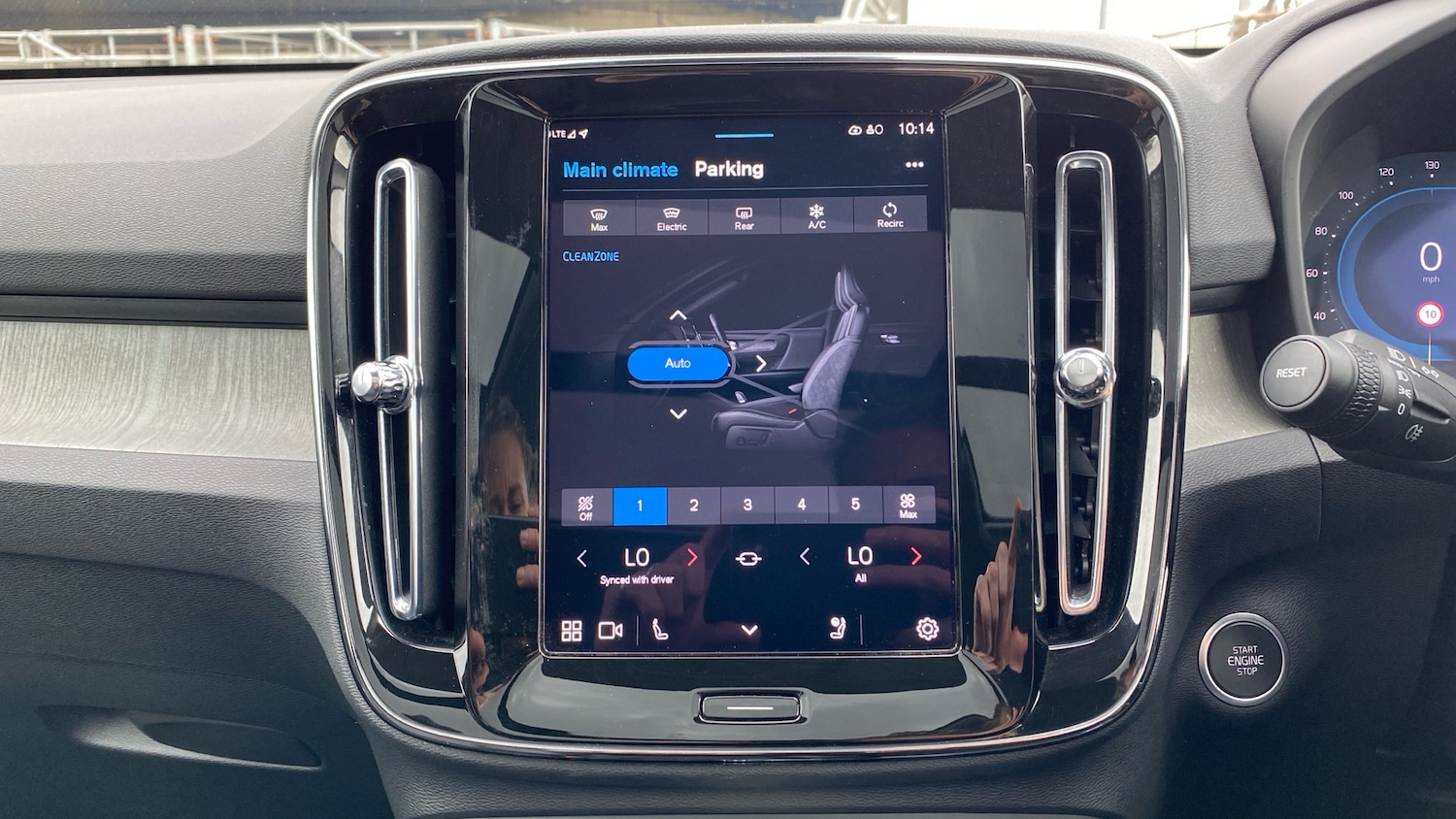 Used Volvo XC40 2025 for sale - 77915348: Photo 18