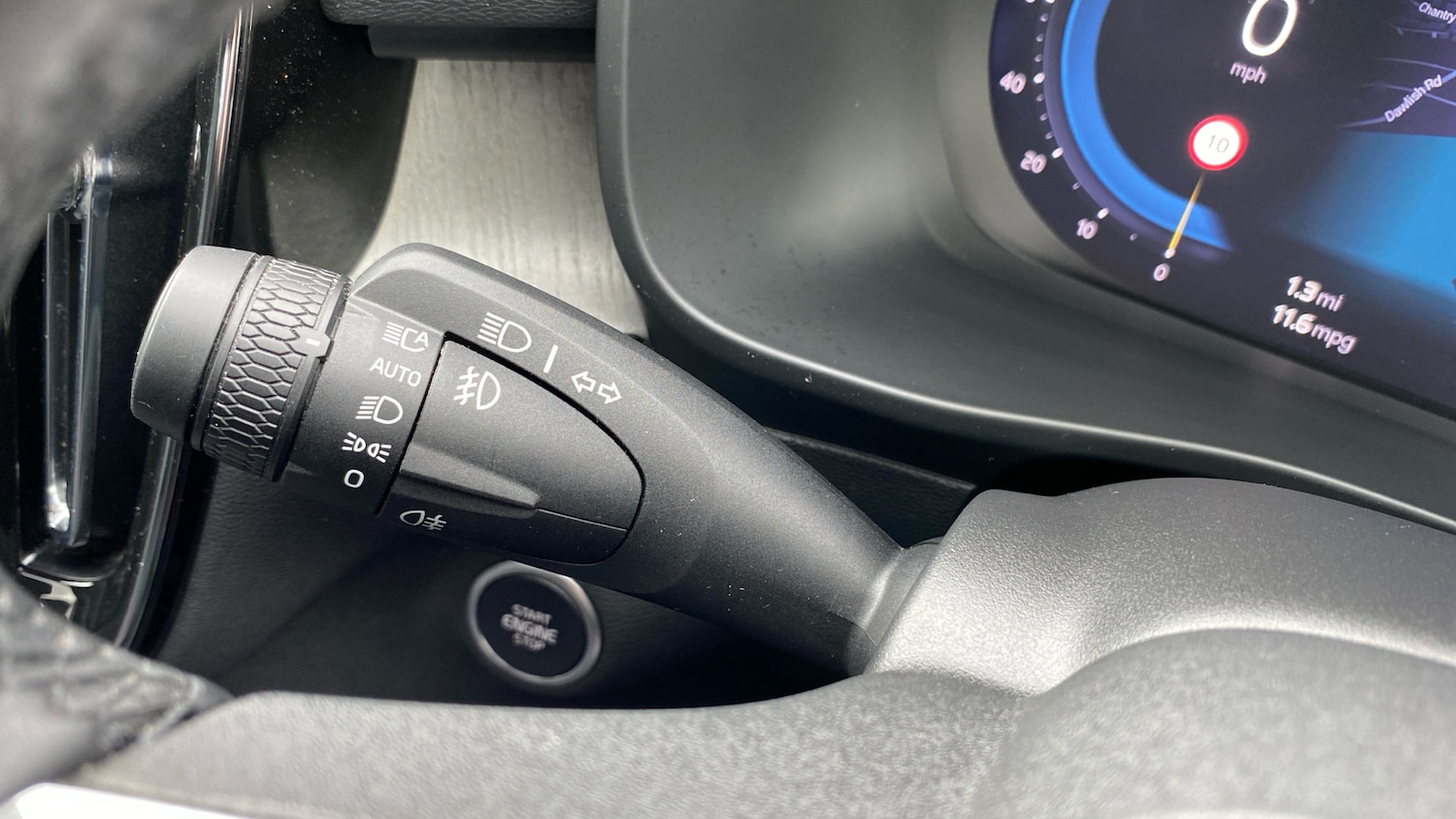 Used Volvo XC40 2025 for sale - 77915348: Photo 31