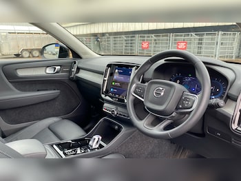 Used Volvo XC40 2025 for sale - 77915348: Photo