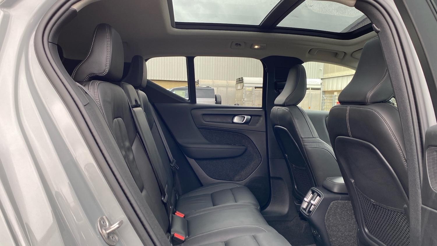 Used Volvo XC40 2025 for sale - 77915348: Photo 6