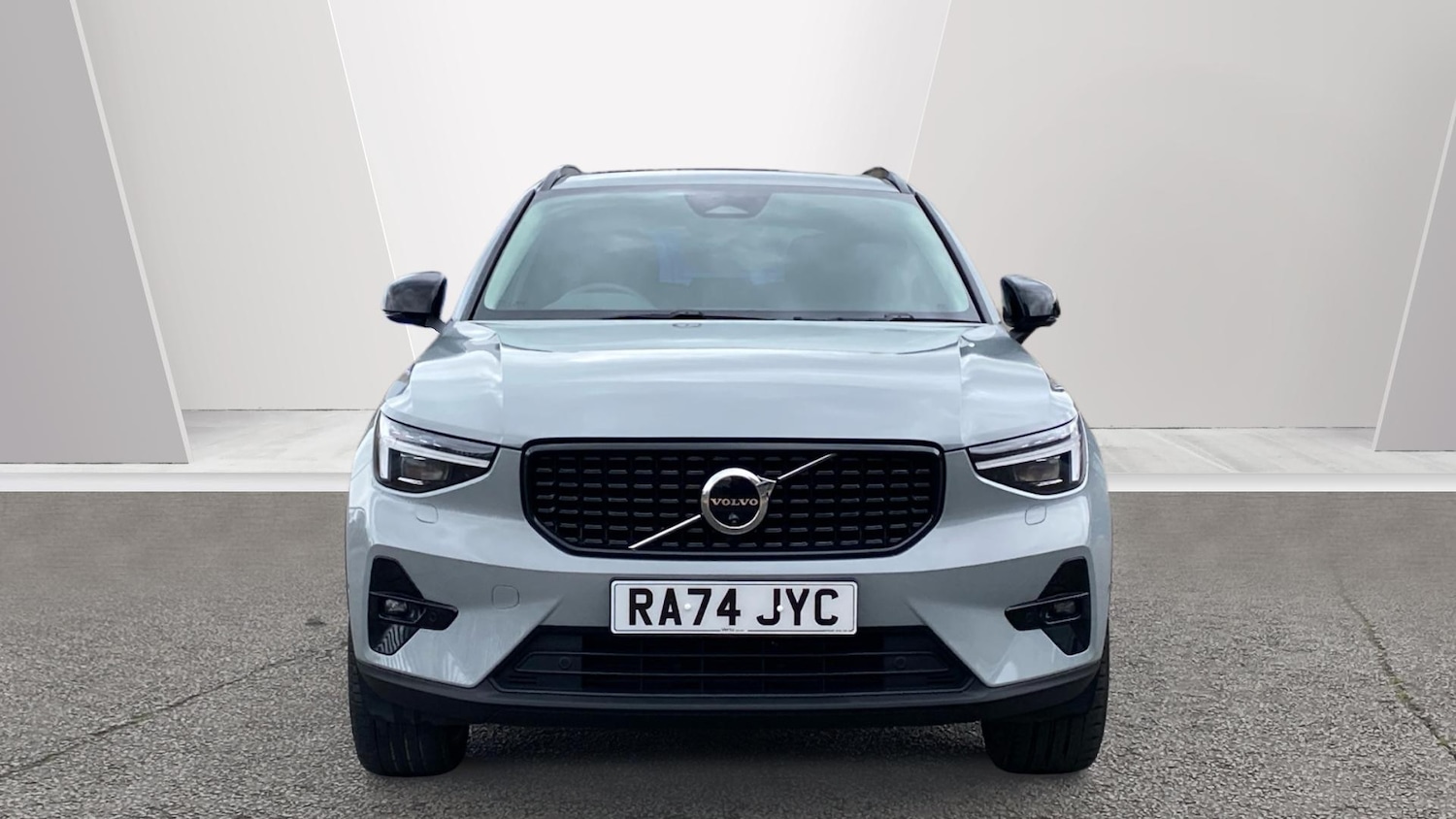 Used Volvo XC40 2025 for sale - 77915348: Photo 8