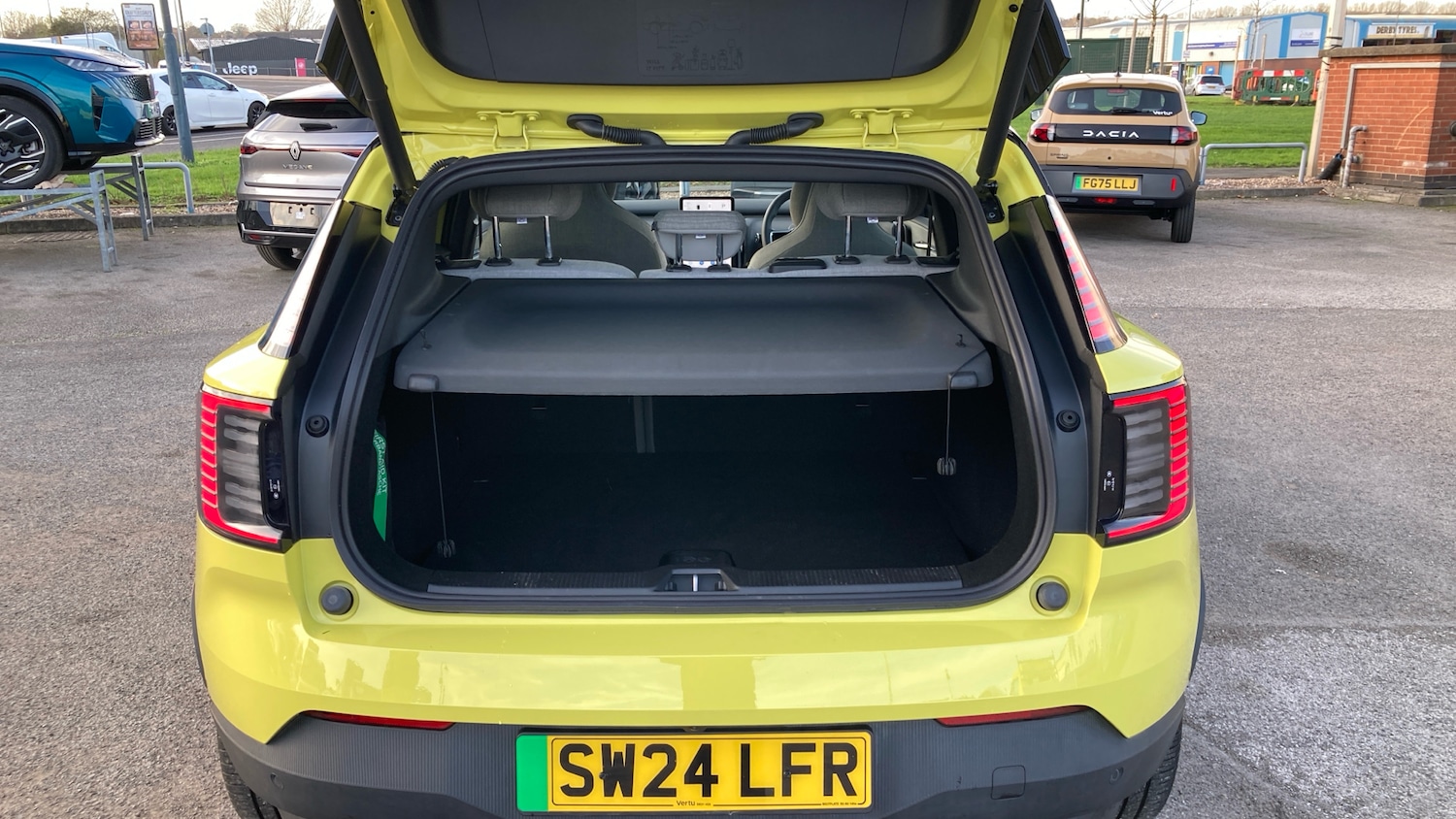 Used Volvo EX30 2024 for sale - 77545704: Photo 4