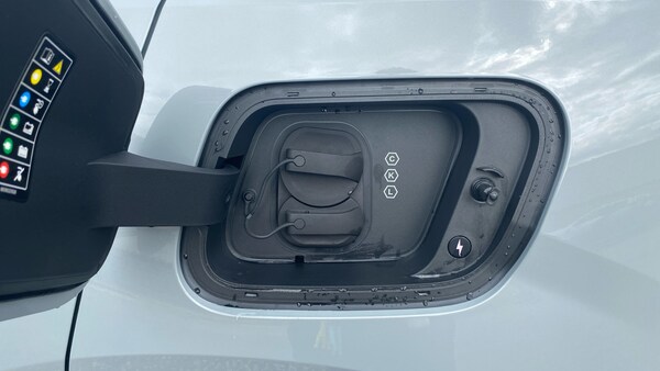 Used Volvo EX30 2025 for sale - 75715618: Photo 40