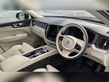 Used Volvo XC60 2022 for sale - 77222865: Photo