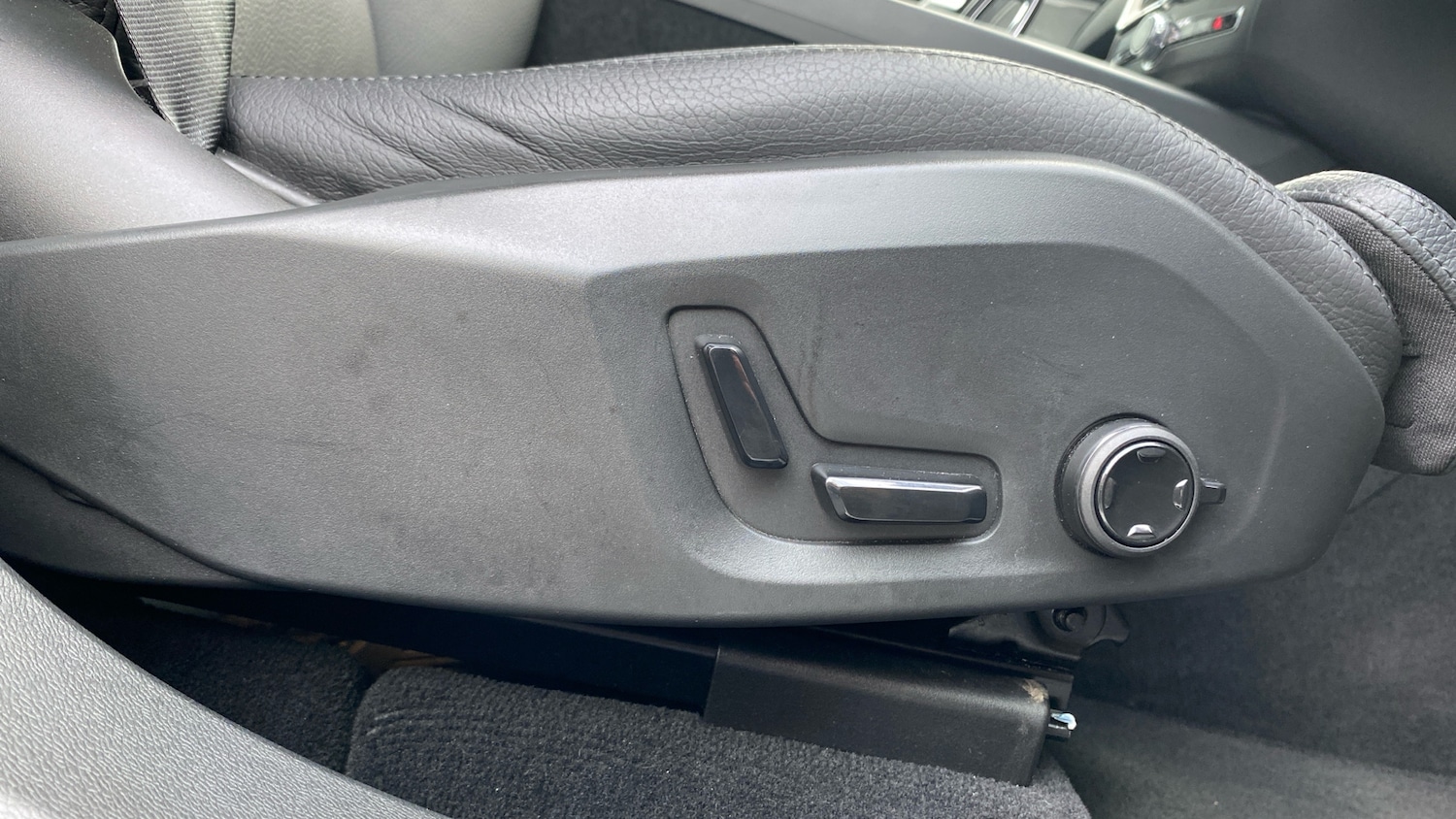 Used Volvo XC60 2024 for sale - 77336451: Photo 35