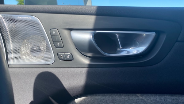 Used Volvo XC60 2023 for sale - 75380913: Photo 15